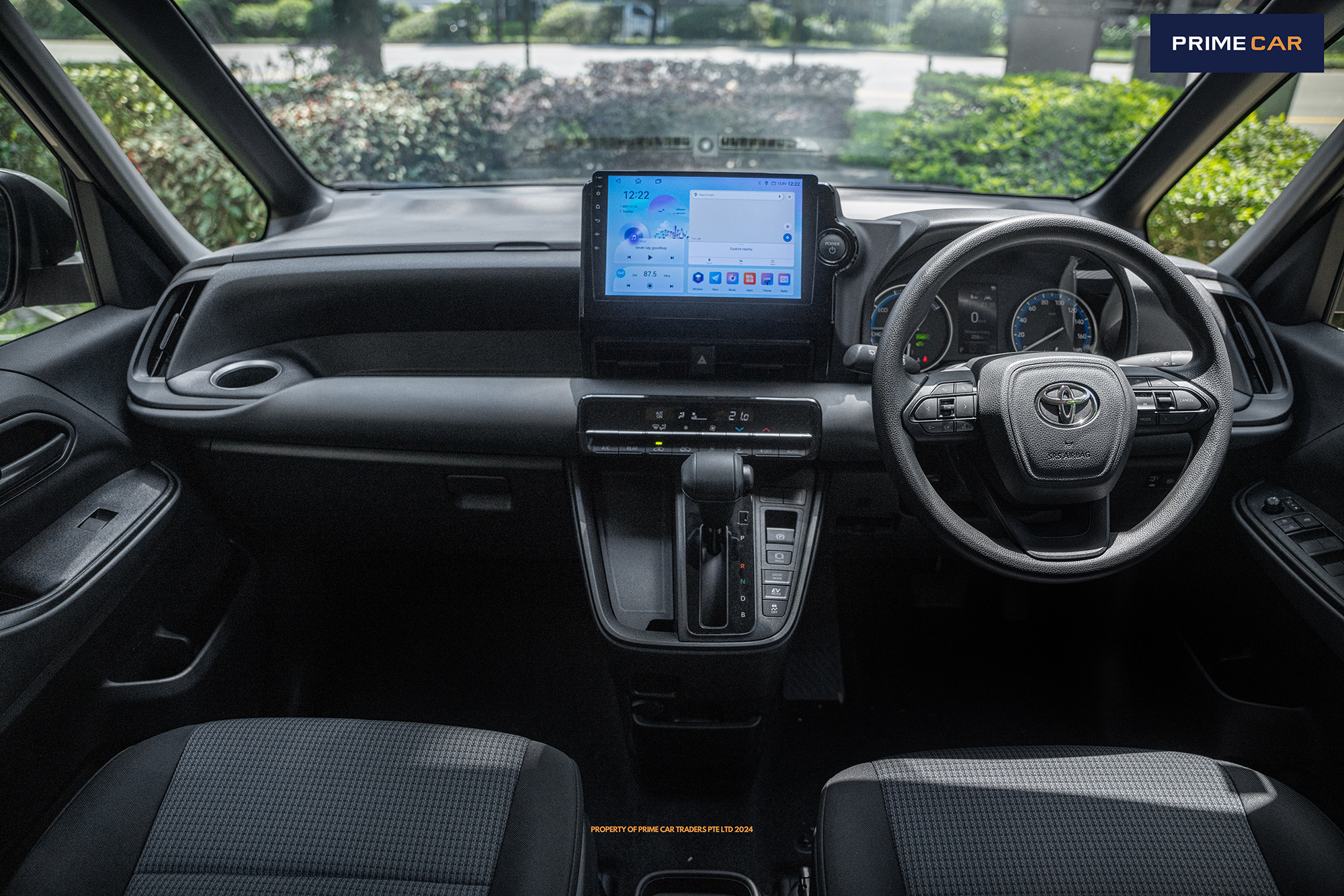Toyota Noah 1.8X Hybrid - Prime Car Traders
